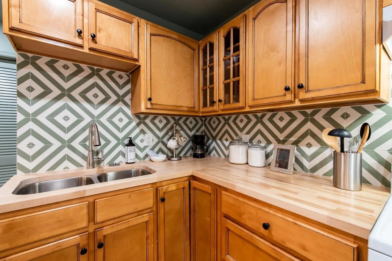 Derby City Urban Oasis Apartment Louisville