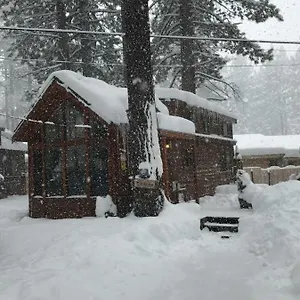 https://bear-crossing-south-lake-tahoe.insouthlaketahoe.com